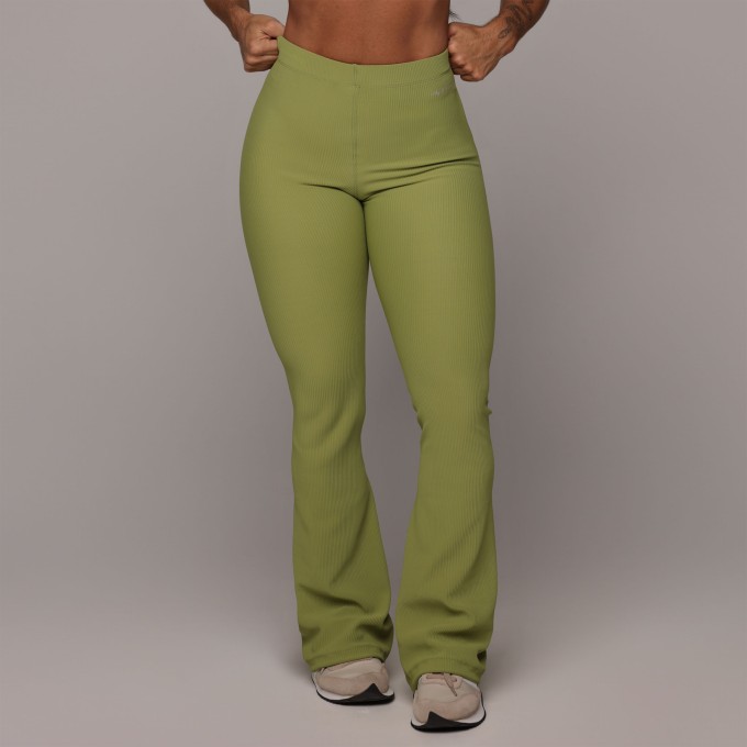 CALÇA FLARE JACQUARD CANELADO VERDE OLIVA